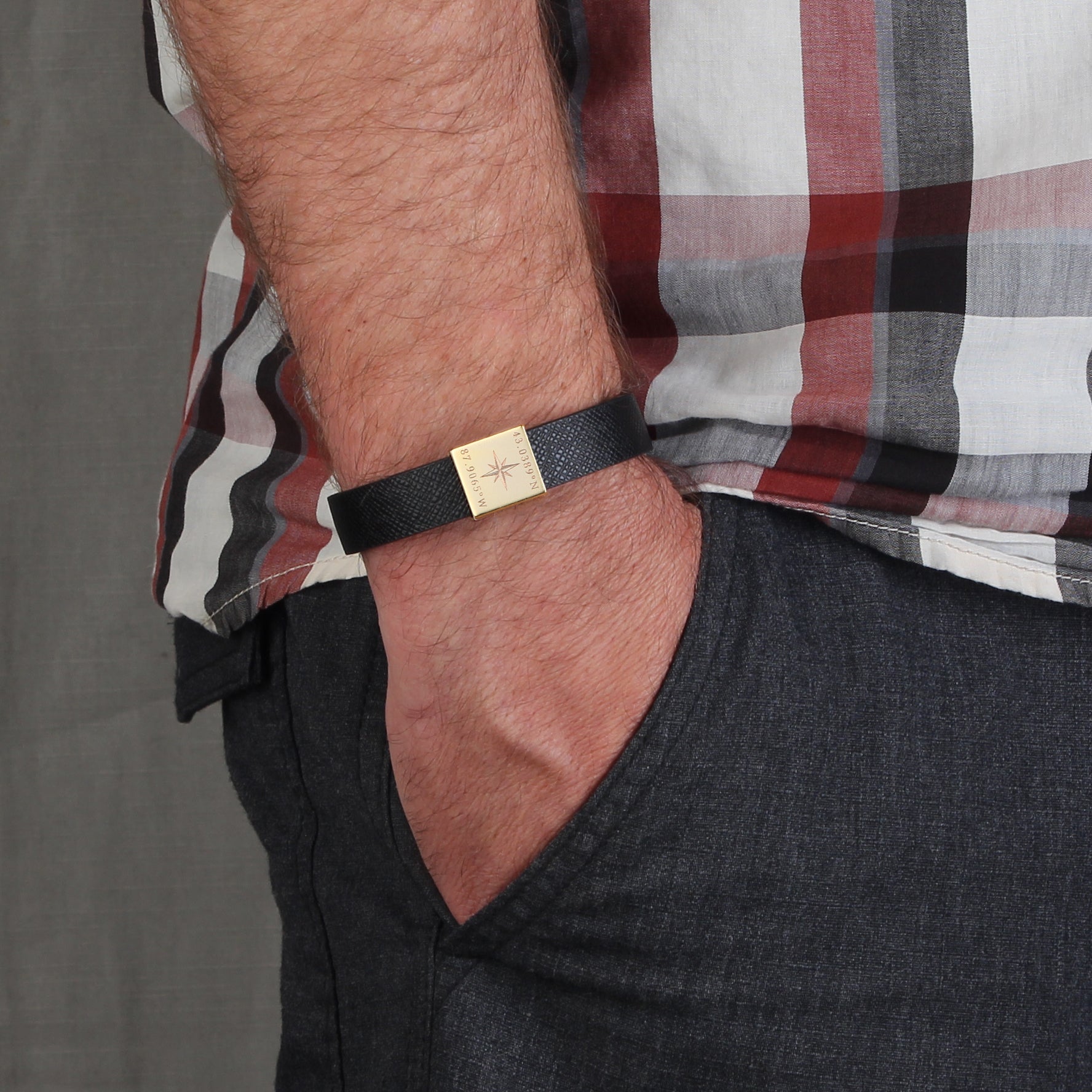 Personalized Leather Bracelet for Men (FB-28)